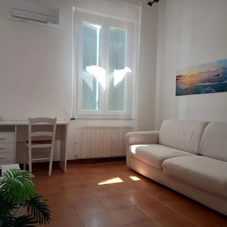 Via Buonviaggio Apartment La Spezia